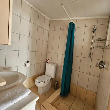 Leonidas * Néa Péramos