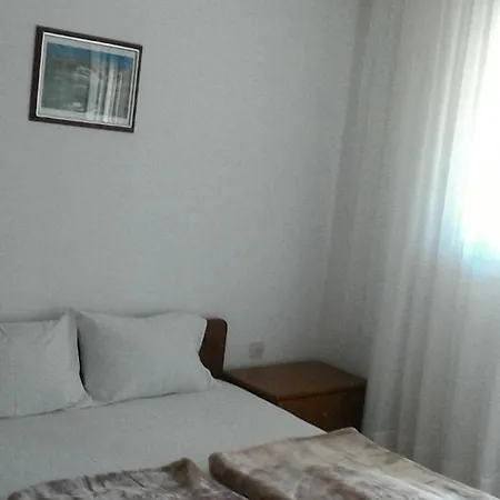 Apartment Leonidas