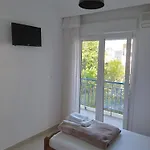 Daire Leonidas Néa Péramos