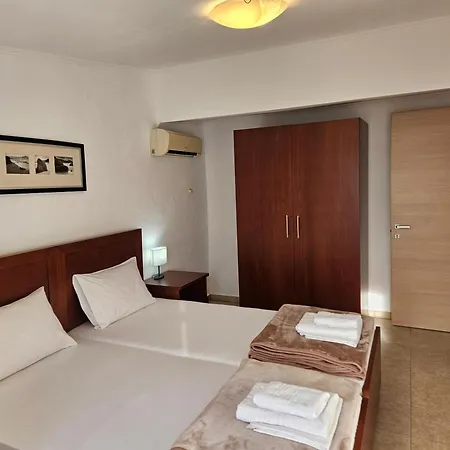 Leonidas * Néa Péramos