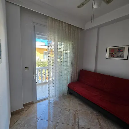 Leonidas Апартаменты