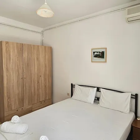 Leonidas Apartamento *