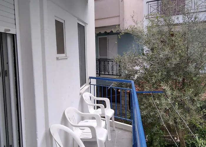 Leonidas Apartmán Néa Péramos